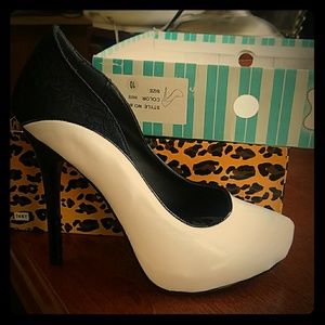 Bettie Page shoes by Elle